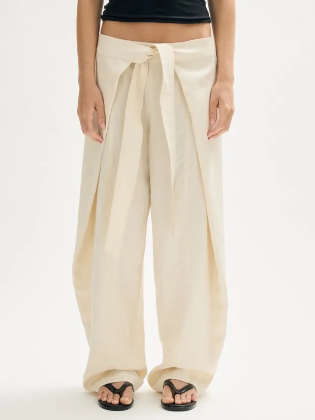 MINIMA ESENCIALES
Ives Wrap Draped Pants