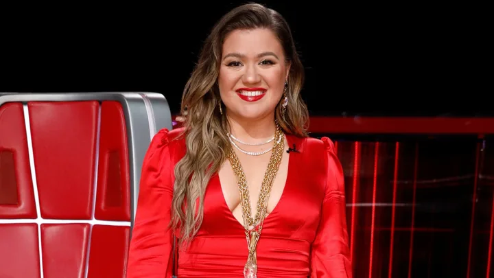 Wait, Why Is Kelly Clarkson Feuding With A Brooklyn Store?