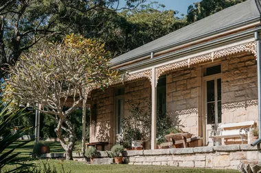 An Hour From Sydney, This Dreamy Sandstone Cottage Feels A World Away