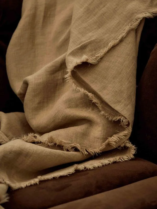 Cultiver Freya Linen Throw