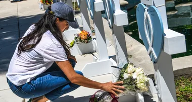 Meghan Markle Has Visited The Memorial For Tragic Mass Shooting At Texas Elementary School