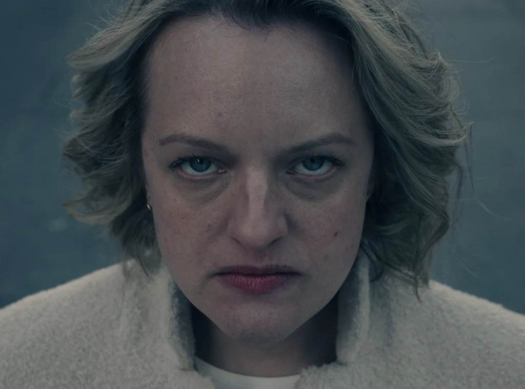 elizabeth-moss-handmaids-tale