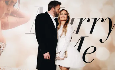 Jennifer Lopez & Ben Affleck Just Got Married In A Las Vegas Ceremony