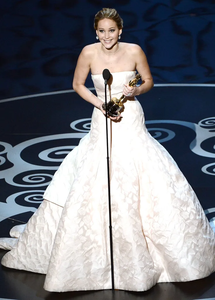 jennifer-lawrence-cream-oscars-dress