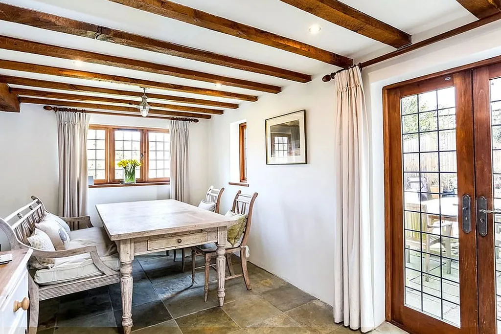 the-holiday-cottage