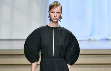 What Do The Big Shoulders On The Spring ’17 Runways Mean?