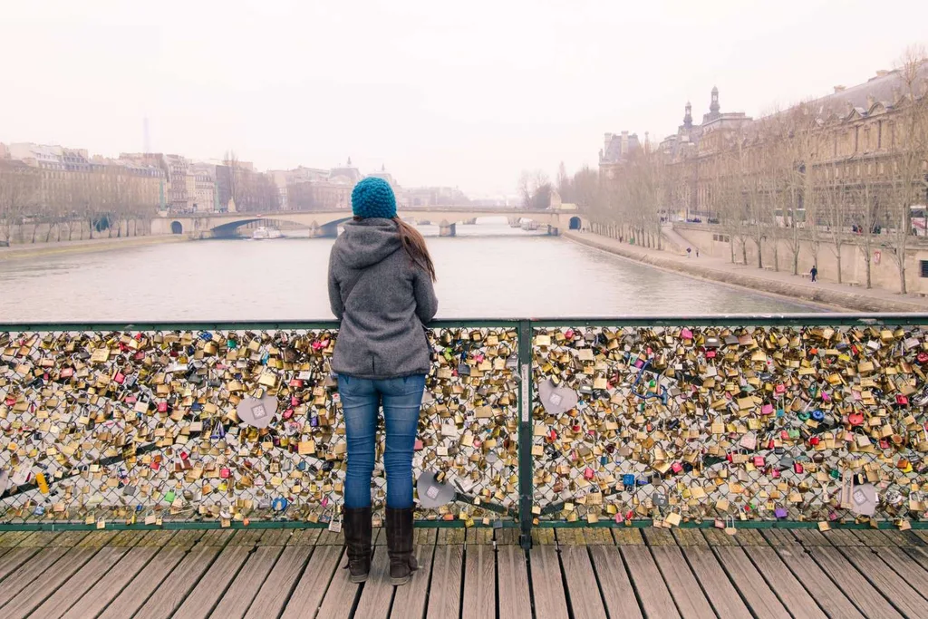 paris lock bridge