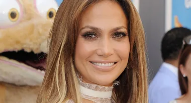 Jennifer Lopez Shares Photo Of Lookalike Daughter Emme