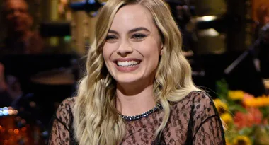 Margot Robbie Supports Marriage Equality In Australia On Saturday Night Live