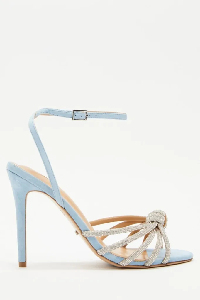 blue-heel-wedding