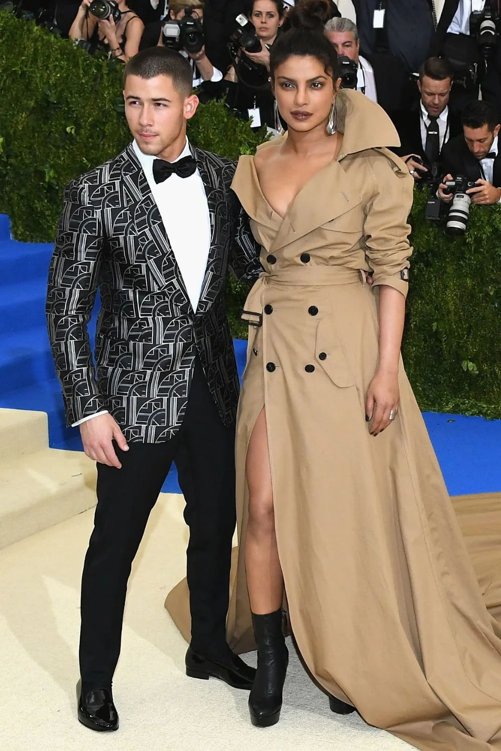 Joe-jonas-priyanka-chopra-met-gala