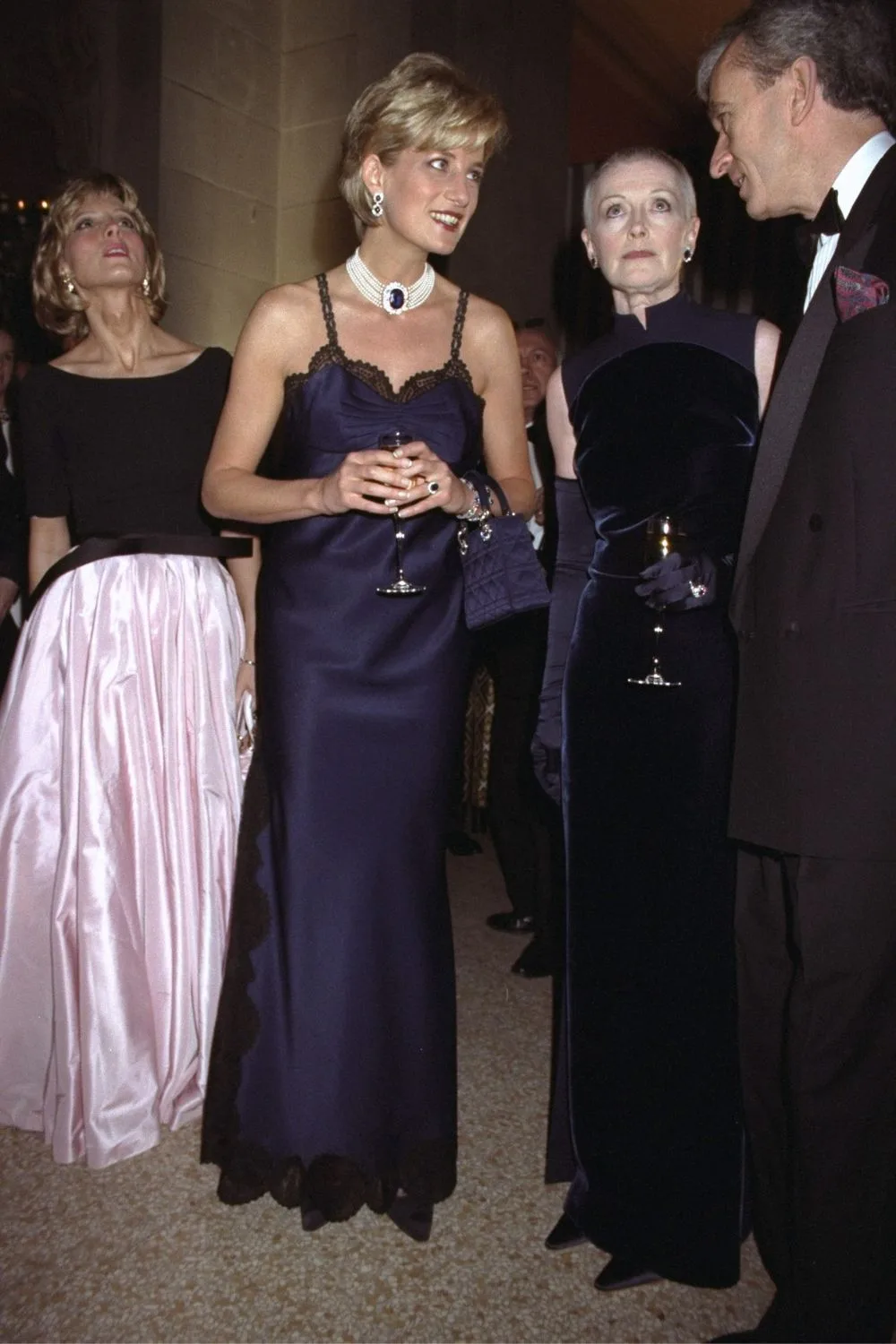 Princess-diana-1996-met-gala