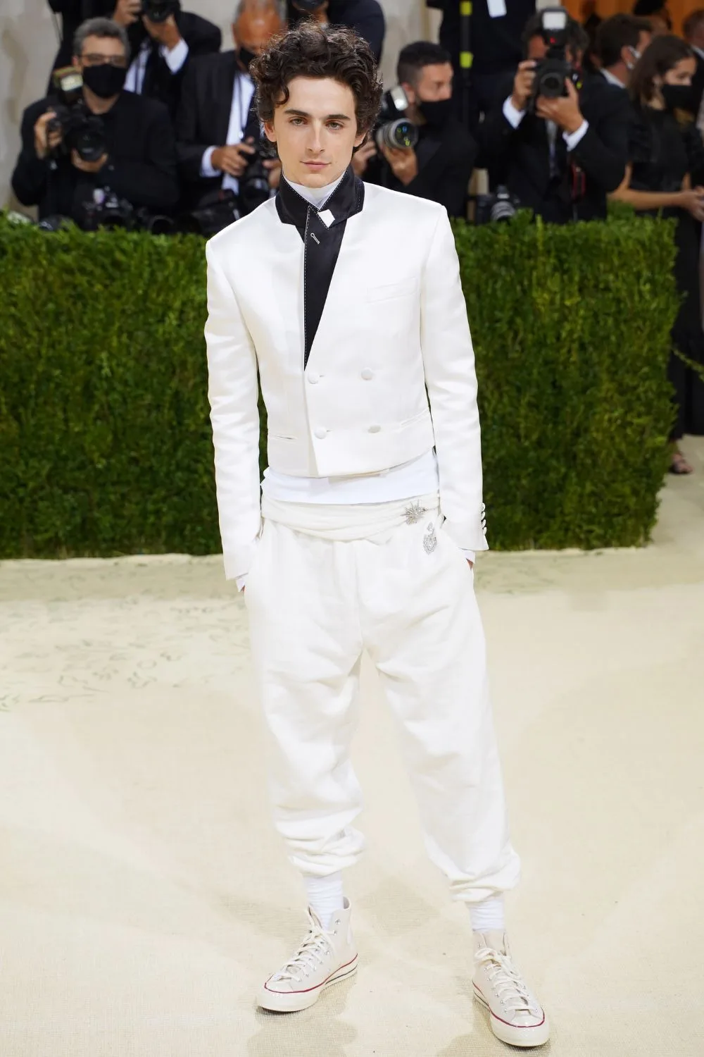 timothee-chalamet-met-gala-converse