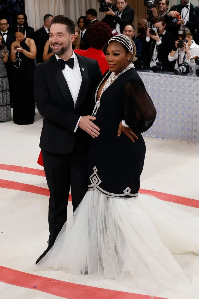 serena-williams-pregnant-met-gala