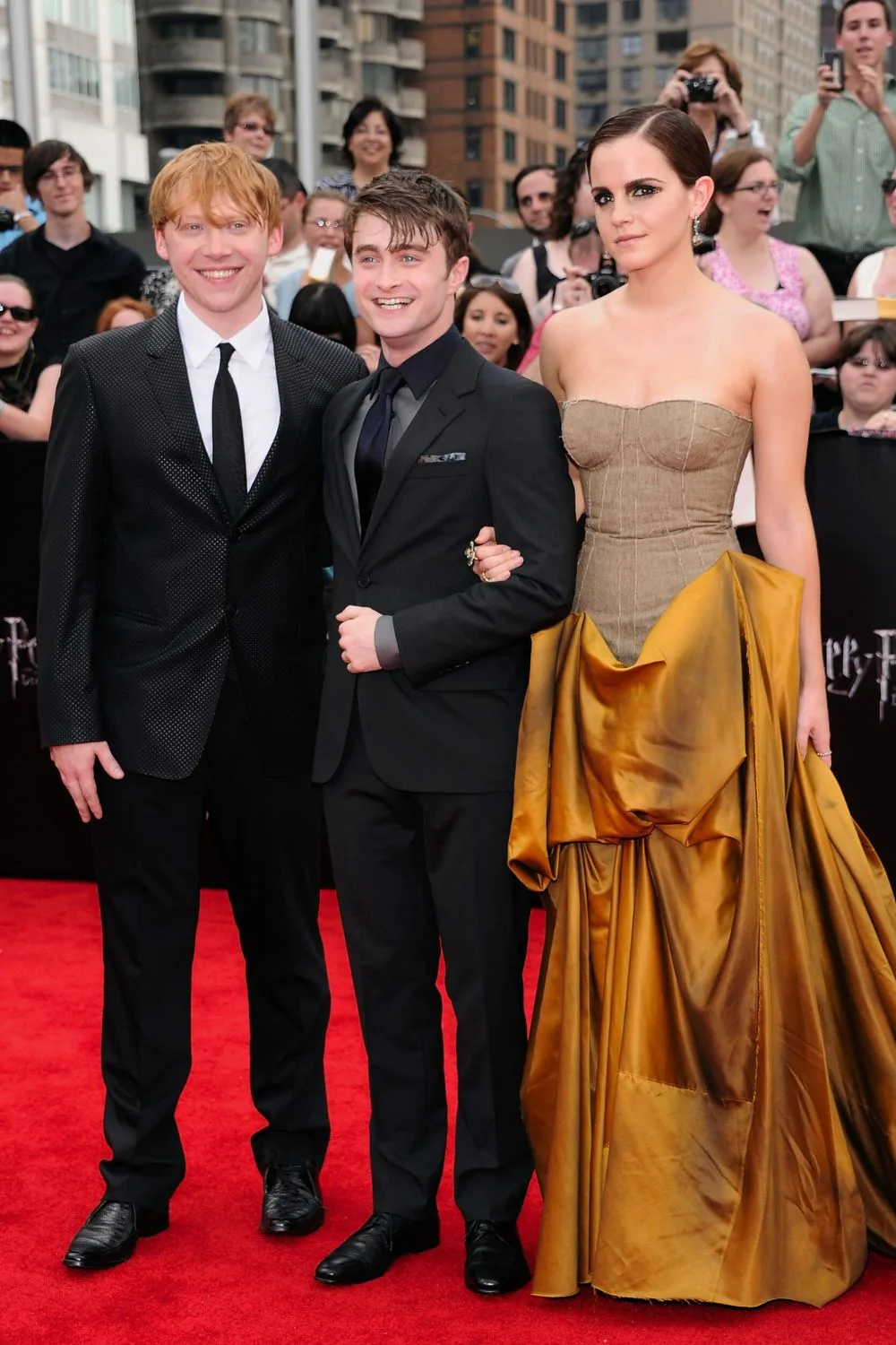 Daniel Radcliffe's height of 165cm or 5'5" makes him a short male actor by Hollywood standards.