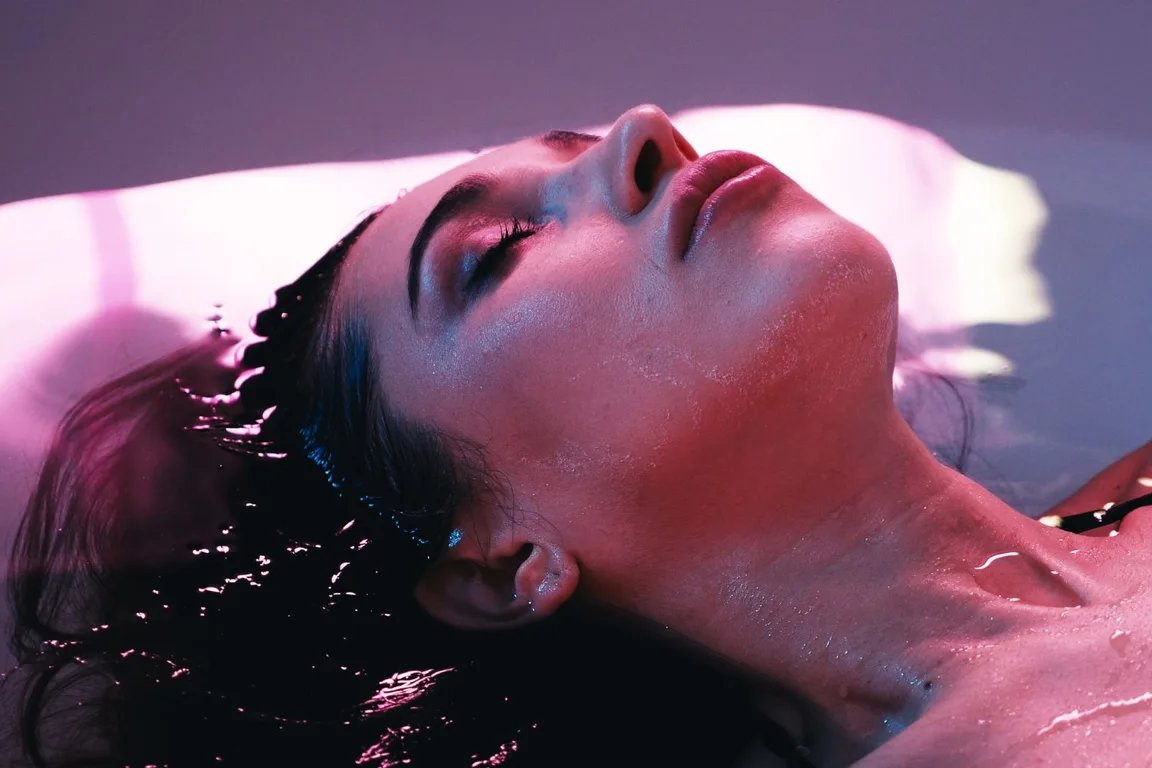 Sensory Deprivation Tank: What is Float Therapy & Is It Good For You?