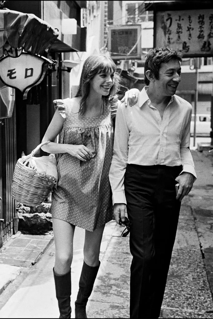 Jane-birkin-style-pregnant