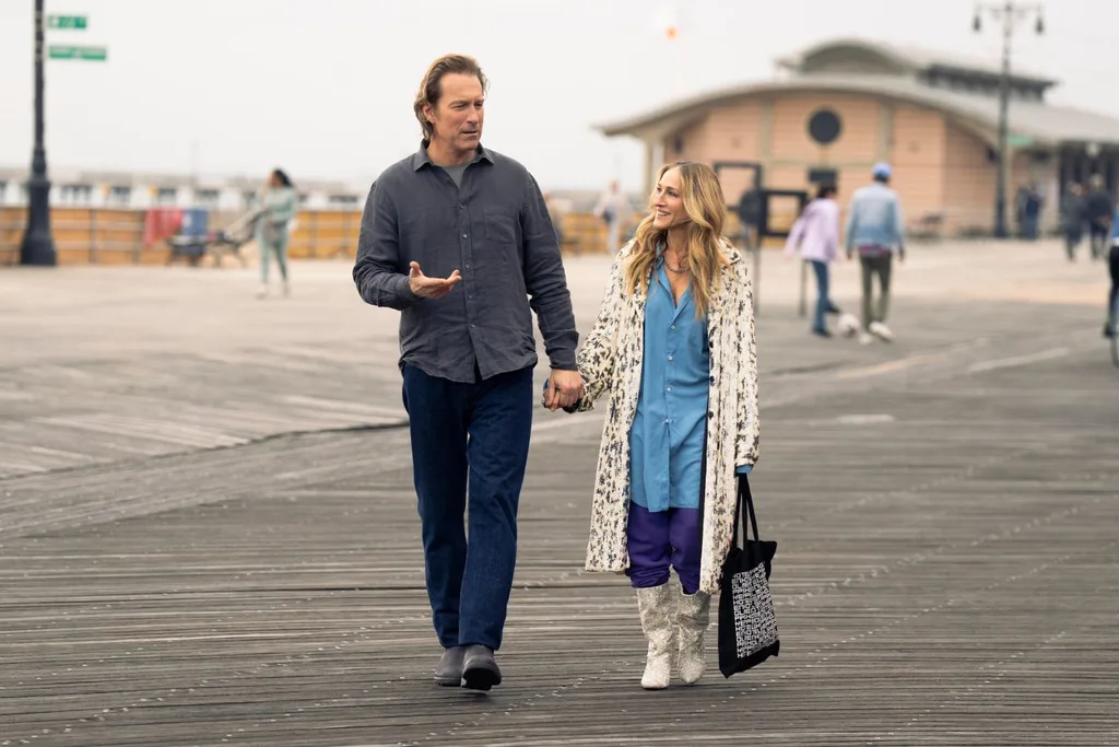 and-just-like-that-aidan-carrie-coney-island-boardwalk