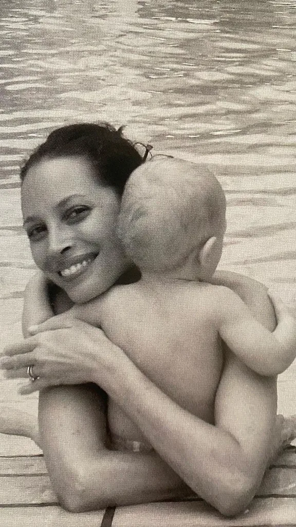 christy-turlington-son