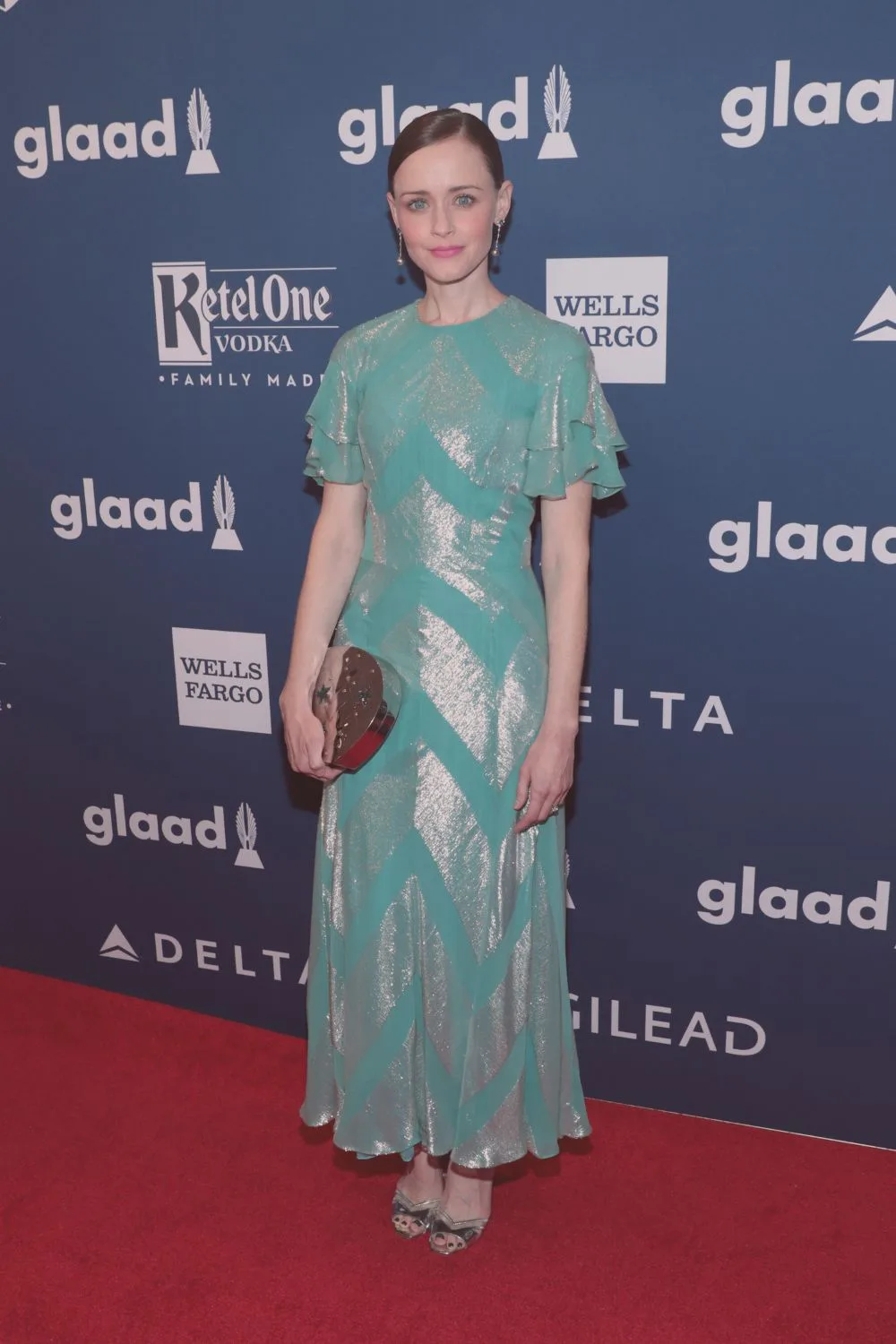 Alexis Bledel has Clear Winter colouring.