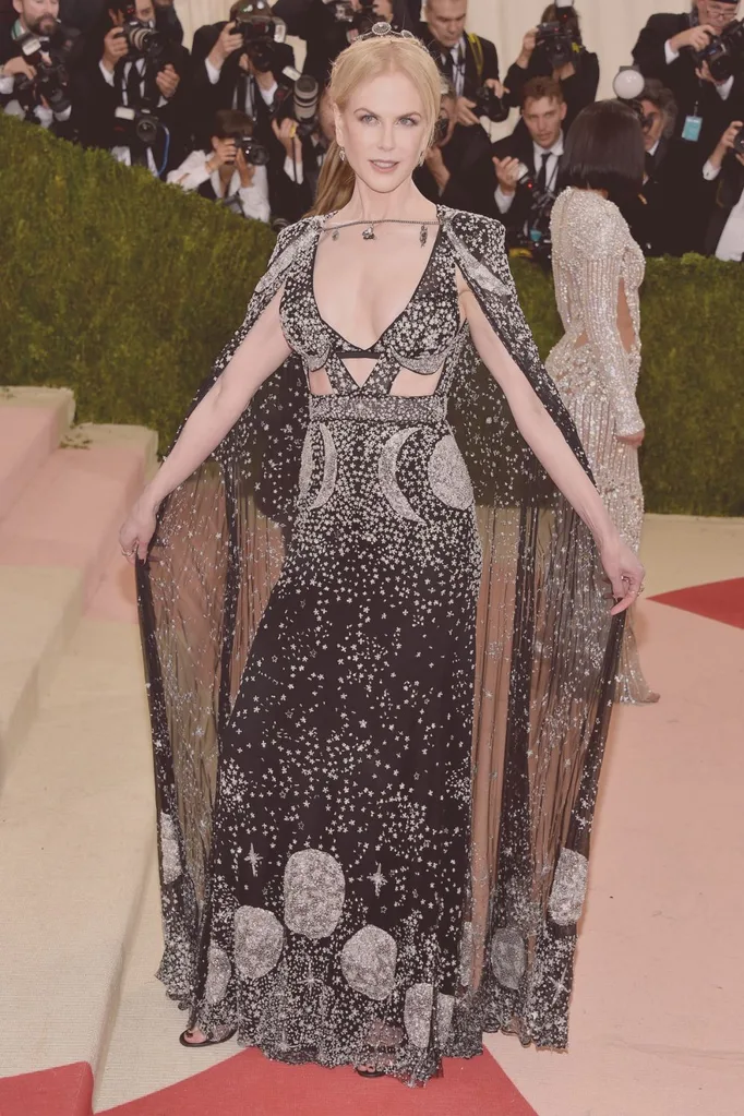 sarah-burton-alexander-mcqueen-celebrity-looks