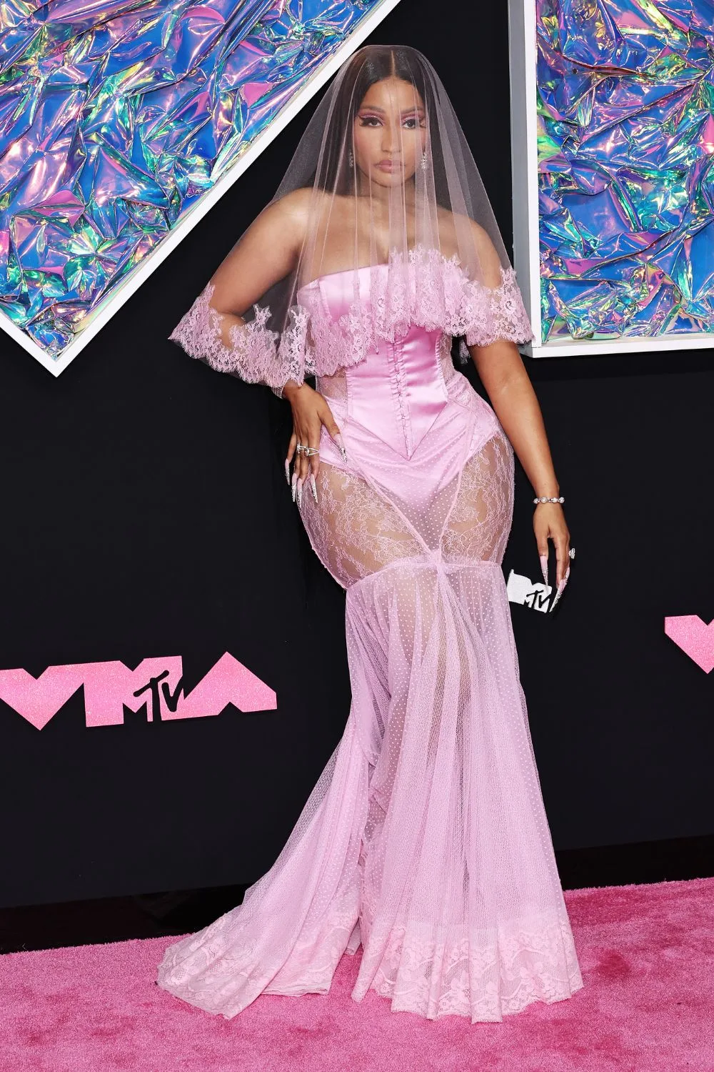 most-outrageous-mtv-vma-outfits