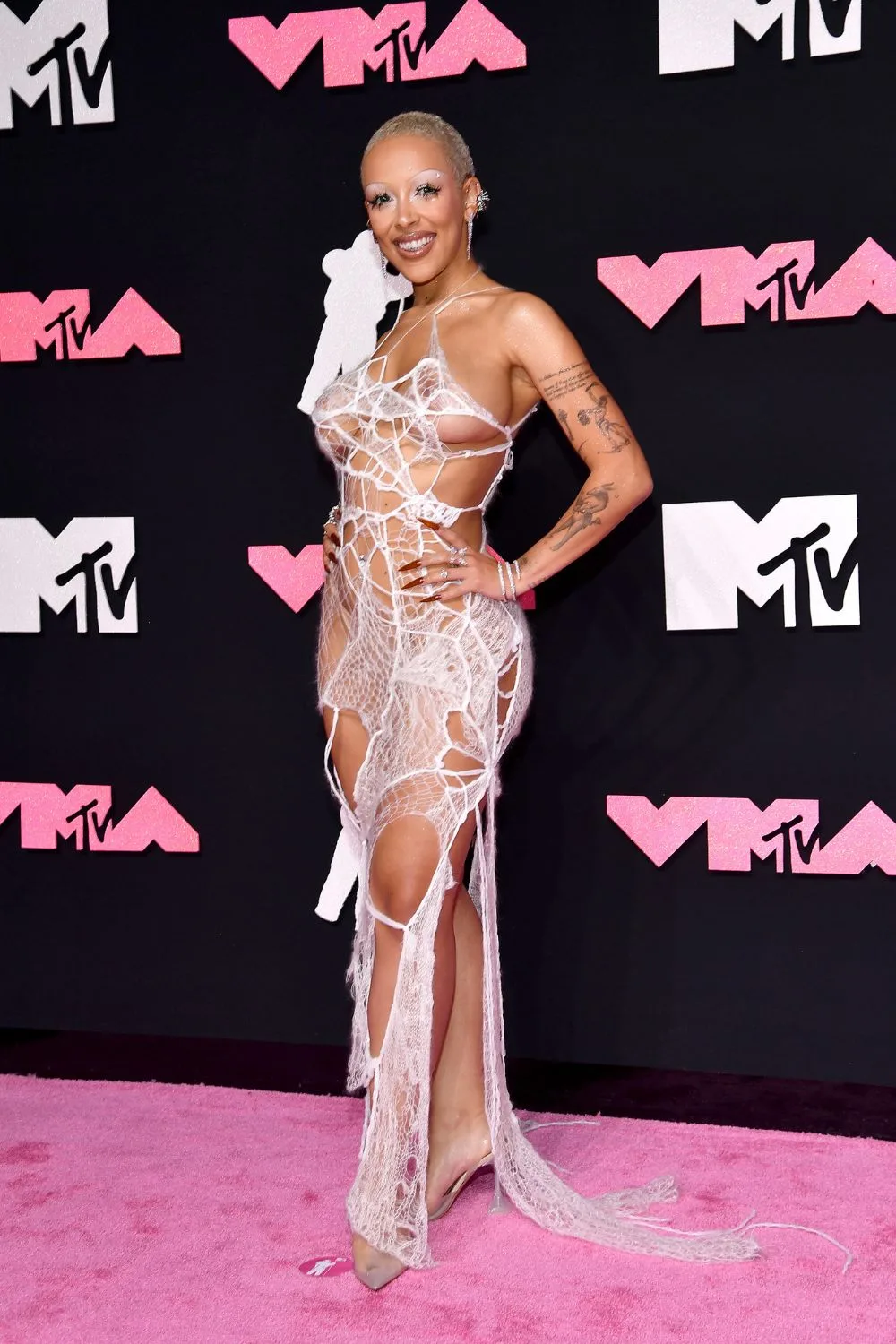 most-outrageous-mtv-vma-outfits