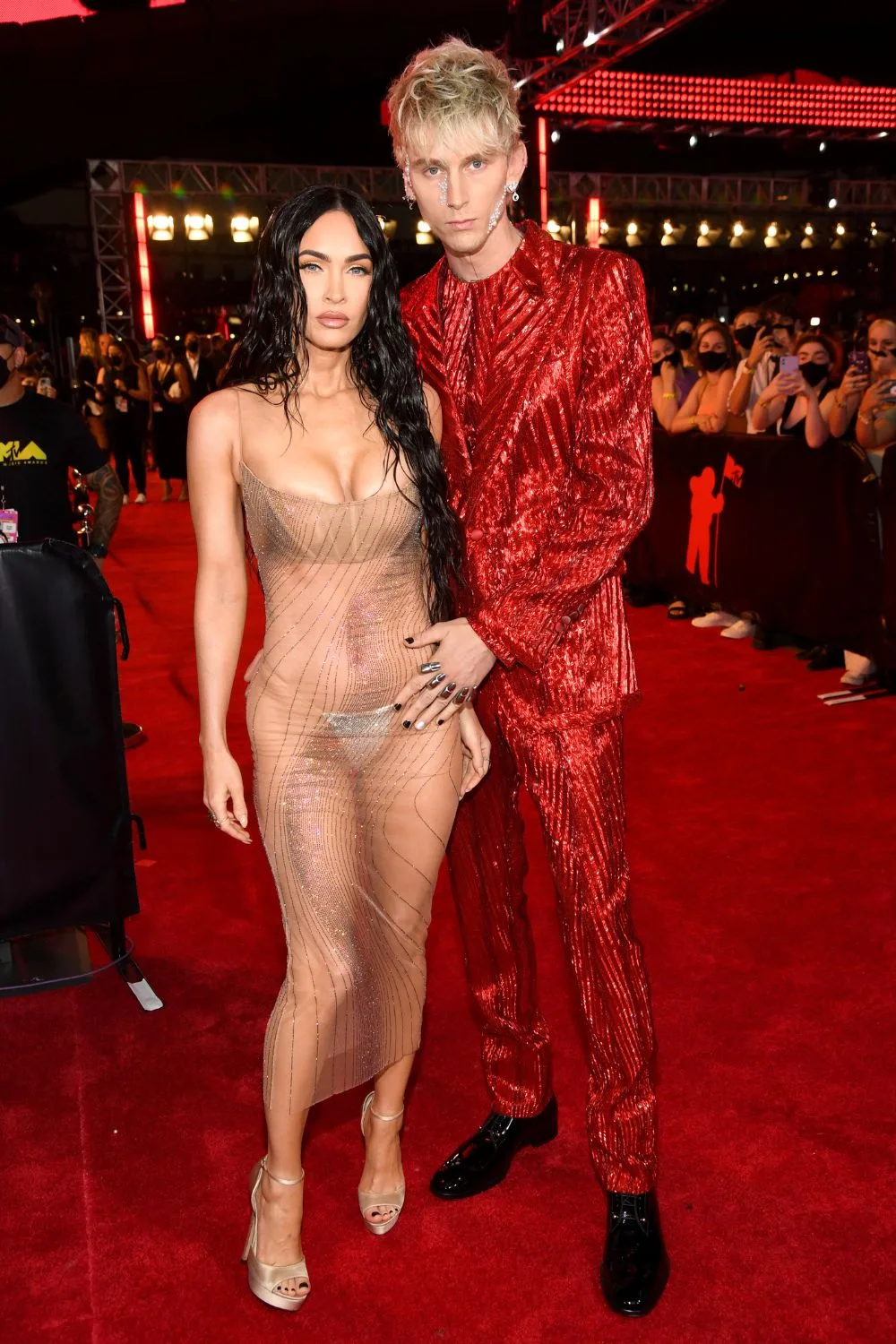 most-outrageous-mtv-vma-outfits