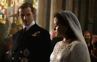 New Photos Of Olivia Coleman As The Queen Has Us All Kinds Of Excited