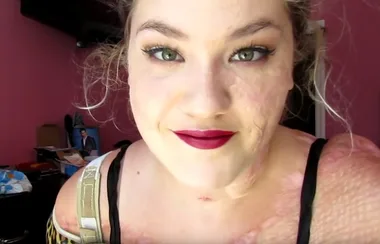 Meet the quadruple amputee make-up vlogger shaking up the industry