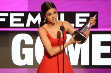 Selena Gomez’ speech at the AMAs had everyone in  tears