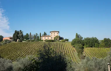 The cool girl’s guide to Tuscany