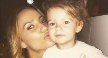 Rachael Finch Shows Off Huge Baby Bump In Cute Holiday Pic