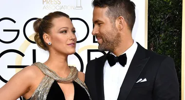 Ryan Reynolds Talks About Sex With Blake Lively On The Golden Globes Red Carpet