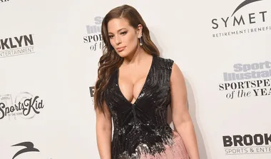 Ashley Graham celebrates her cellulite in inspiring new photo