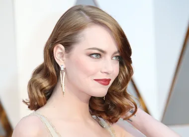 Emma Stone’s make-up artist talks how to look amazing in photos