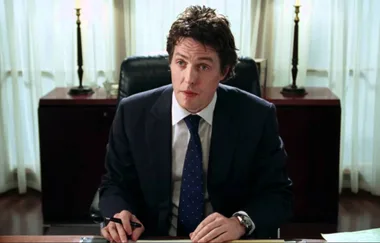 Your First Look At Hugh Grant On The Set Of The Love Actually Reboot