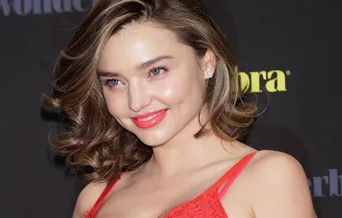 Miranda Kerr Stuns In An Affordable Red Lace H&M Dress