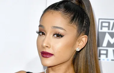 Ariana Grande Just Showed Off Her Huge Diamond Engagement Ring