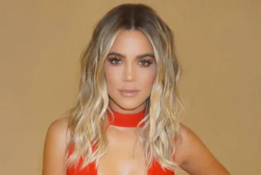 Khloé Kardashian Is Glowing In Her Latest Makeup-Free Selfies