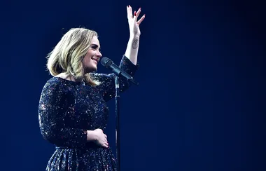 Adele Spotted Helping London Burning Building Victims