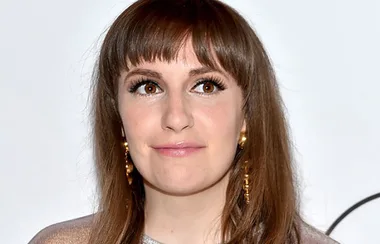 Lena Dunham Just Chopped Off All Her Hair