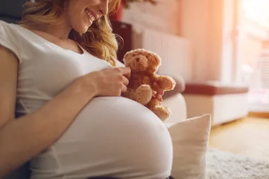 New Study Sheds Light On Pregnancy Risks For Women Over 35