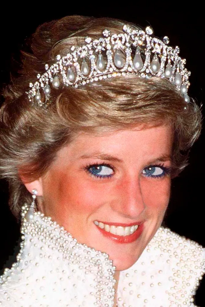 princess diana blue eyeliner