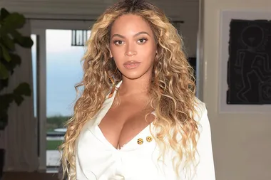 Stop Everything: Beyonce Has Platinum Blonde Hair Now