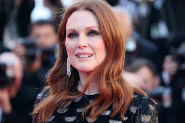 Julianne Moore Looks Half Her Age In This New Photo