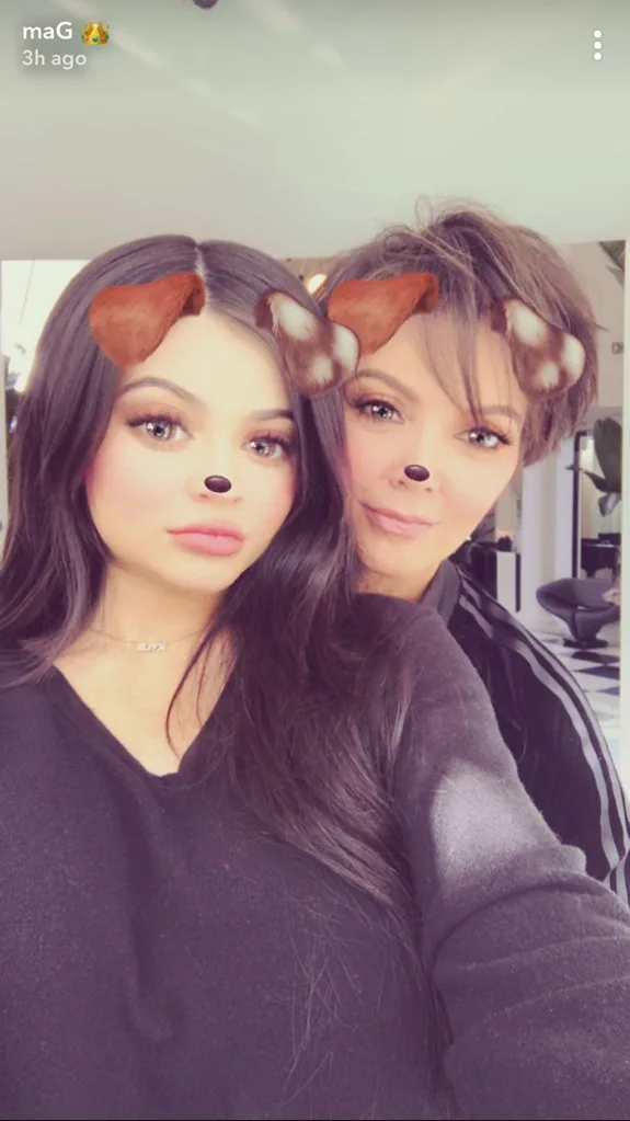 kylie jenner baby bump snapchat