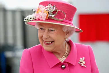 This Is The Reason The Queen Is Almost Always Dressed In Colour