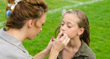 NSW School Controversy: Boys Go To Bunnings, Girls Get Makeovers