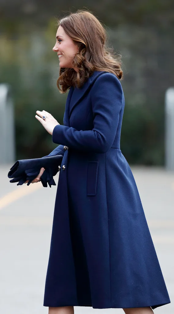 kate middleton navy coat baby bump